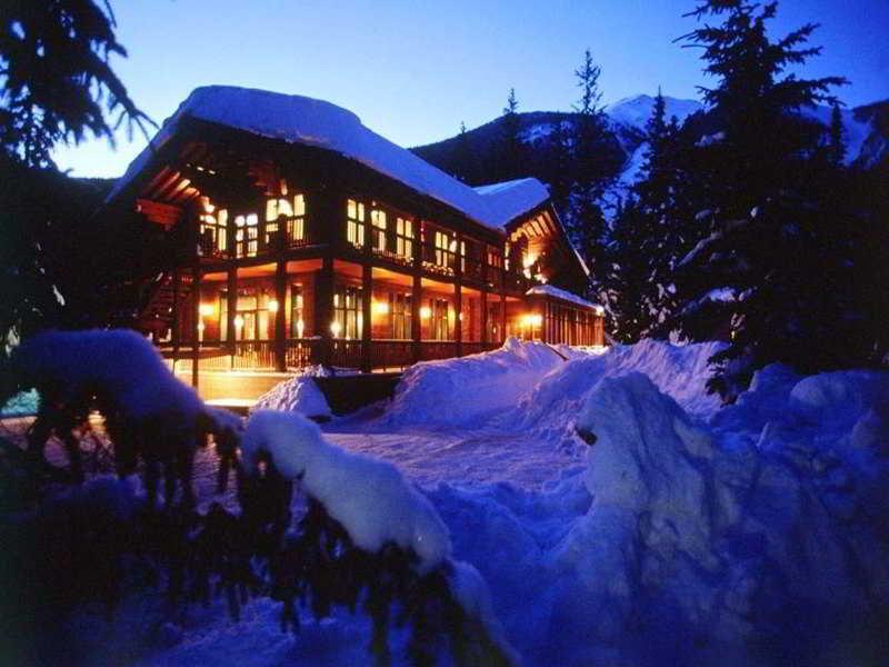 Emerald Lake Lodge Field Bagian luar foto