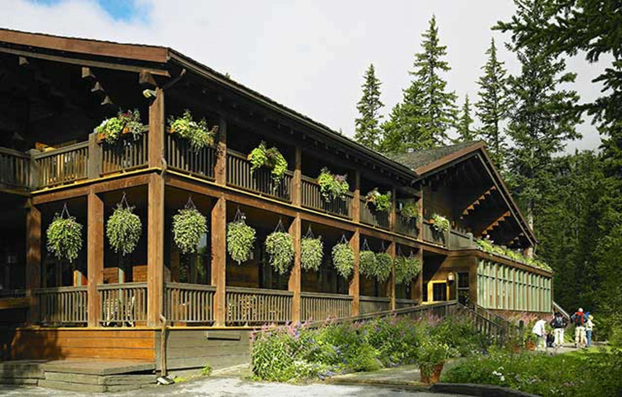 Emerald Lake Lodge Field Bagian luar foto